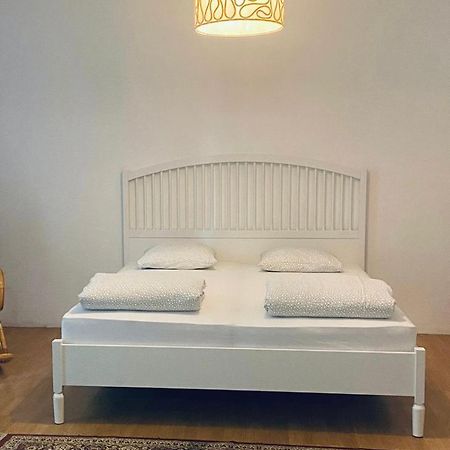 Milos Apartment Wenen Buitenkant foto