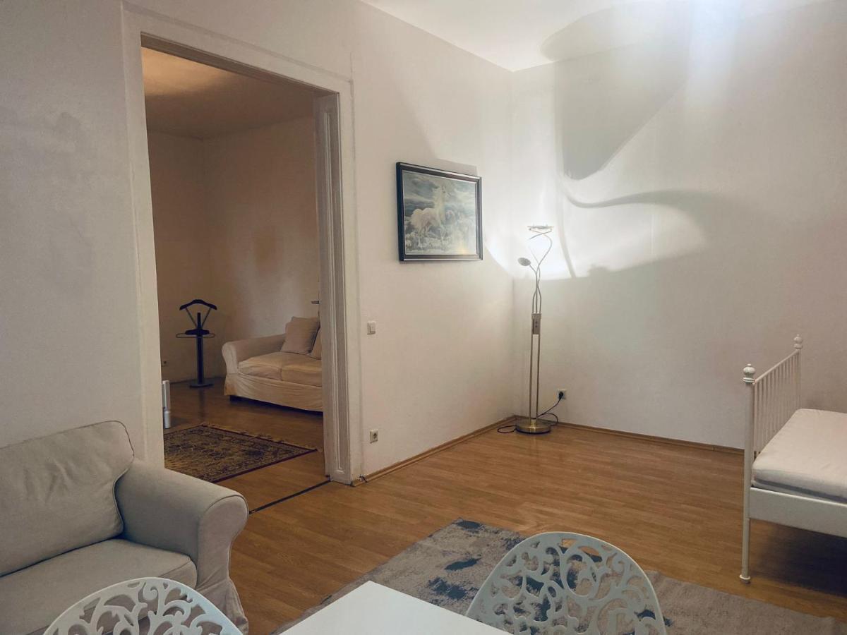 Milos Apartment Wenen Buitenkant foto
